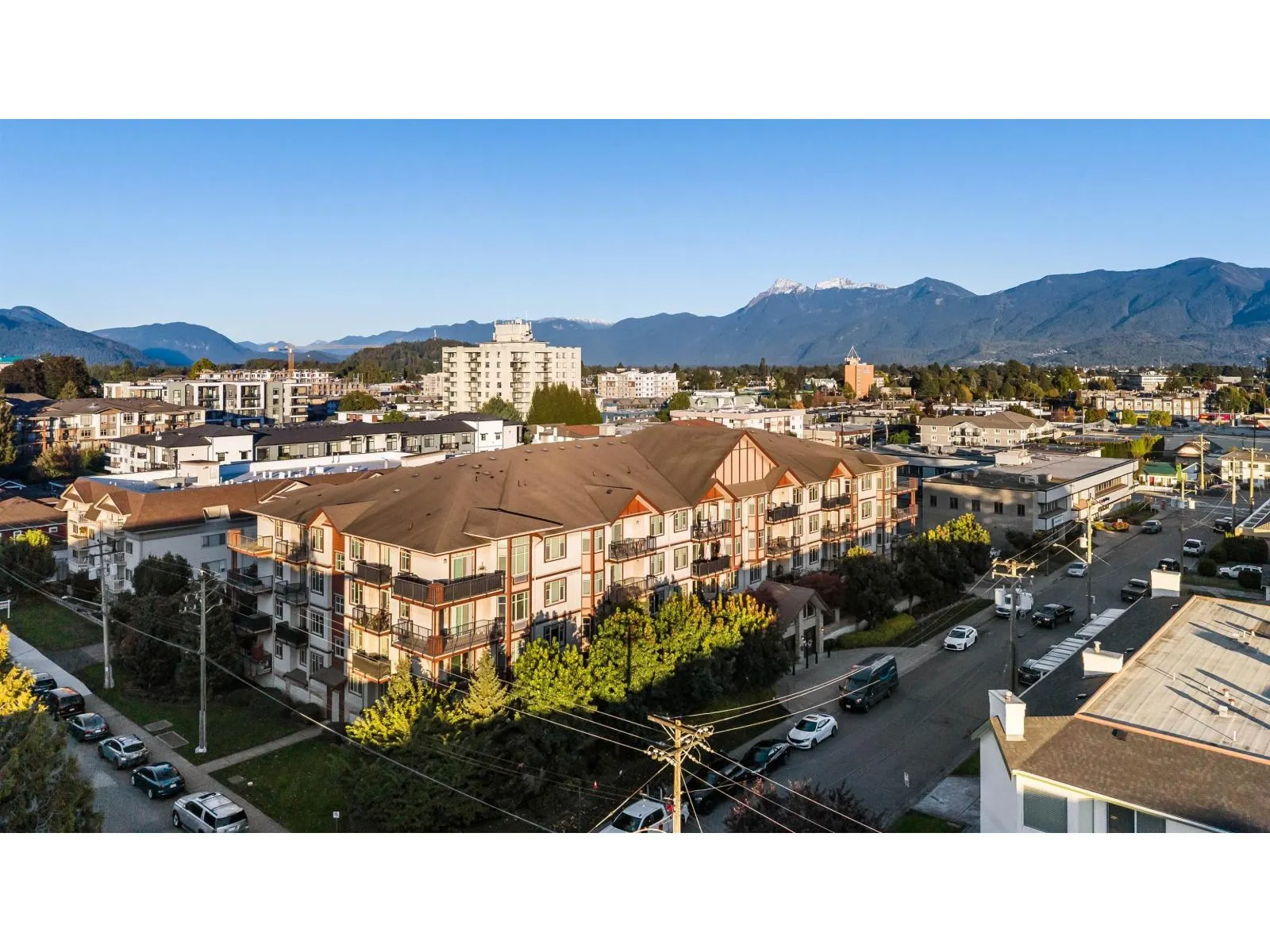 303 45615 BRETT AVENUE|Chilliwack Proper West