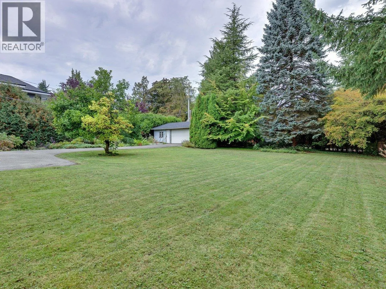 1251 W KING EDWARD AVENUE