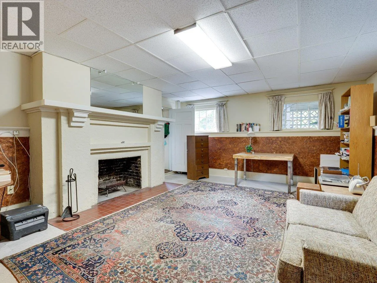 1251 W KING EDWARD AVENUE