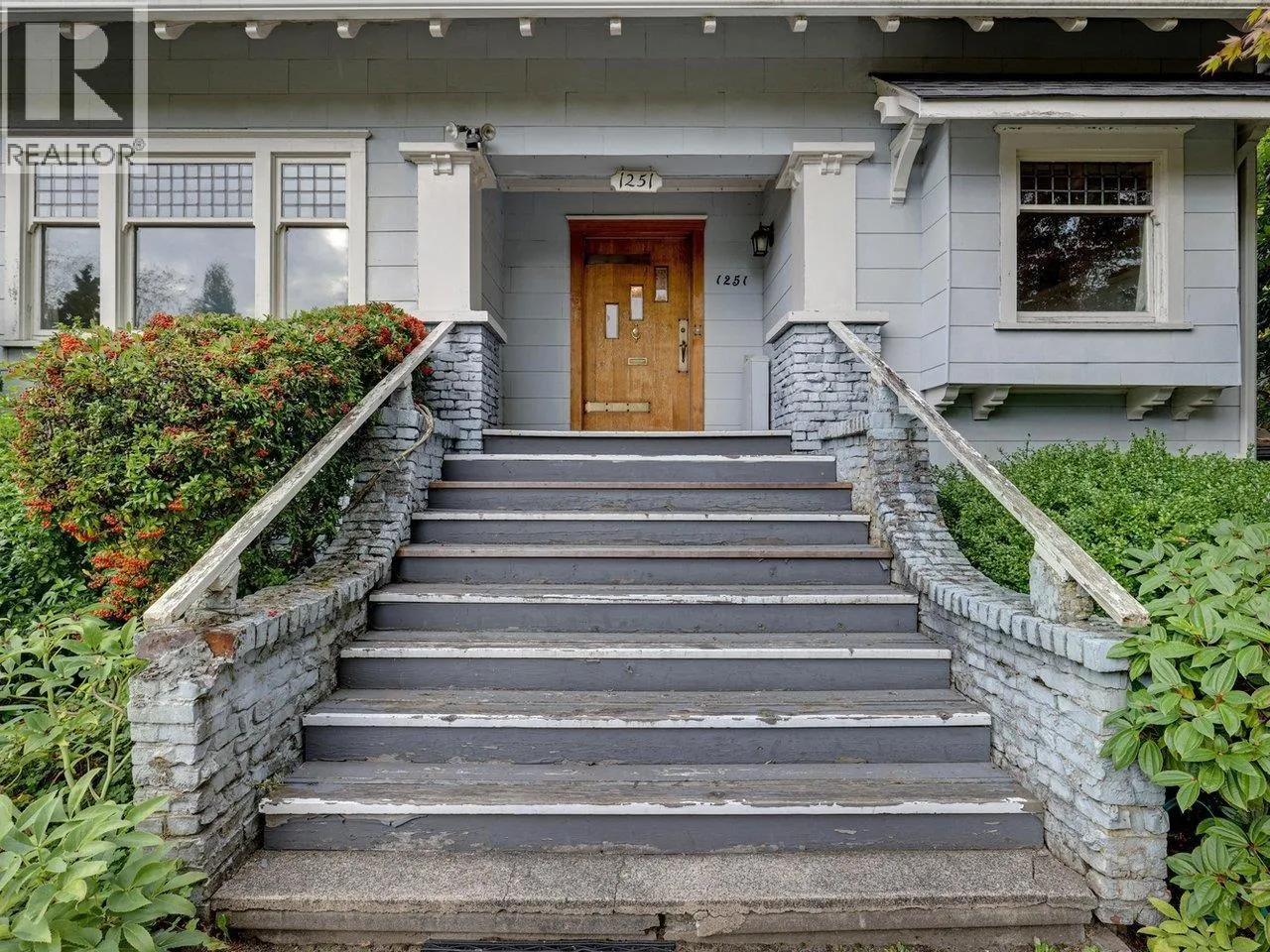 1251 W KING EDWARD AVENUE