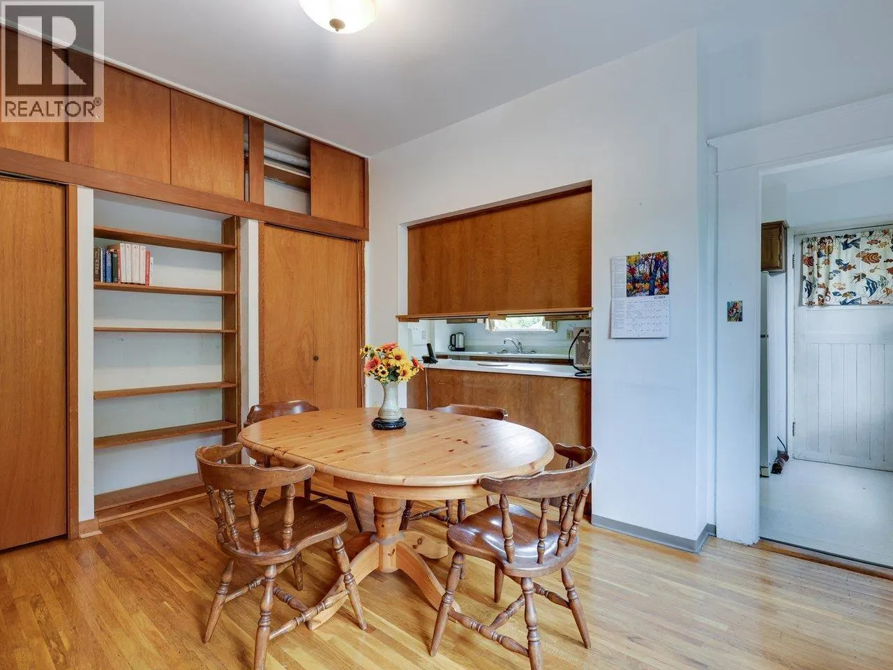 1251 W KING EDWARD AVENUE