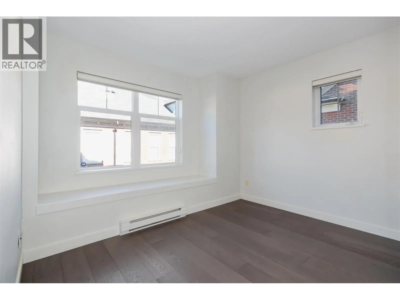 765 W 42ND AVENUE