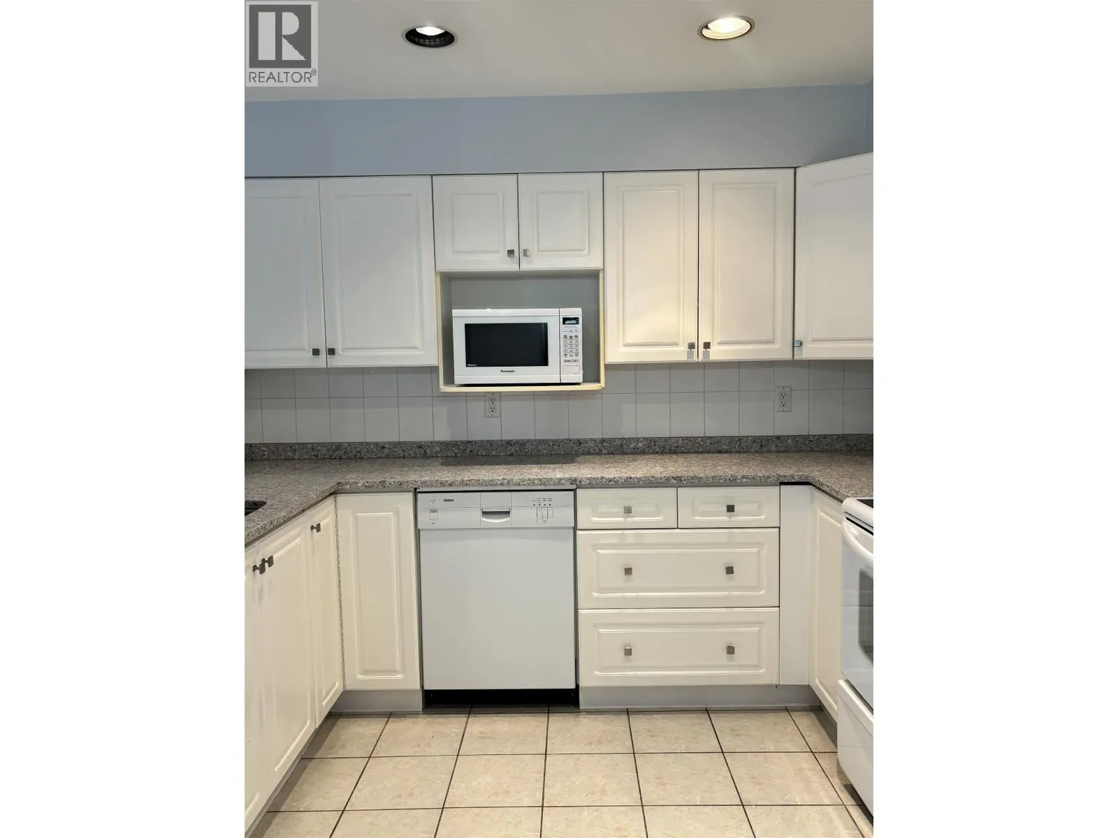 A203 1258 HUNTER ROAD