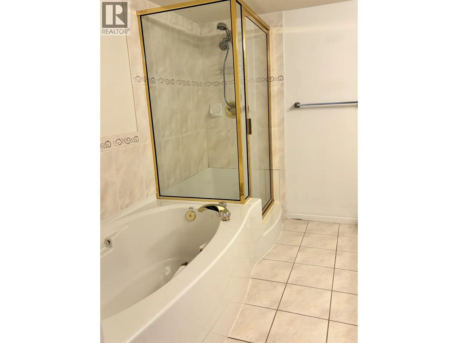 A203 1258 HUNTER ROAD