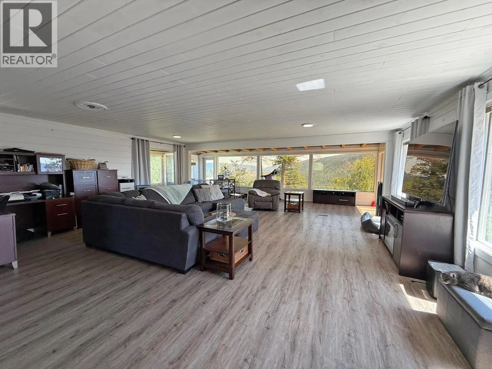 1121 SODA CREEK ROAD