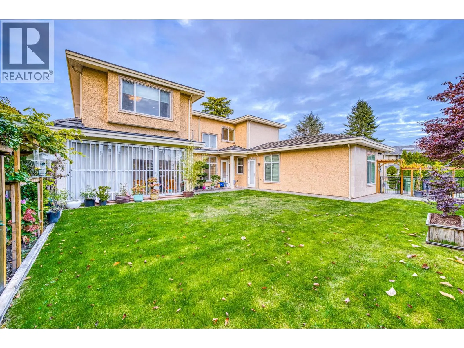 8511 SUNNYWOOD DRIVE