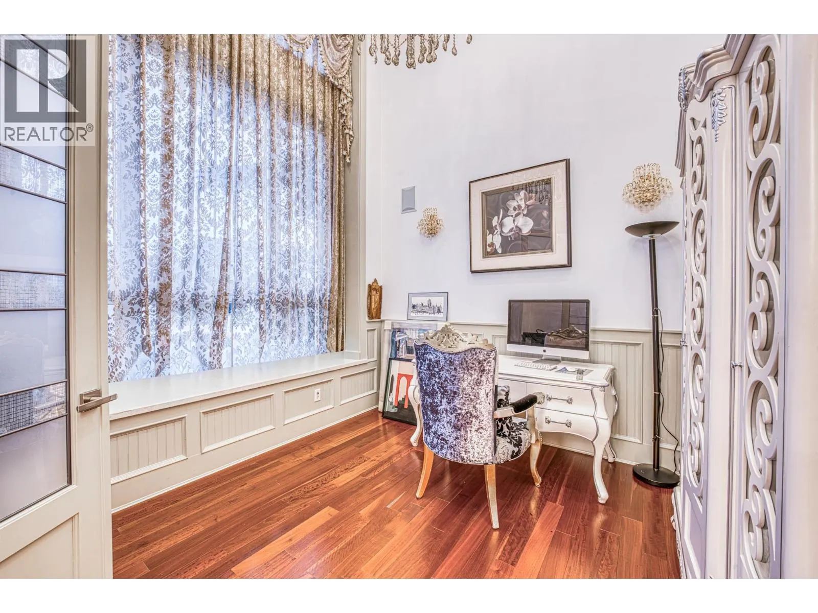 8511 SUNNYWOOD DRIVE