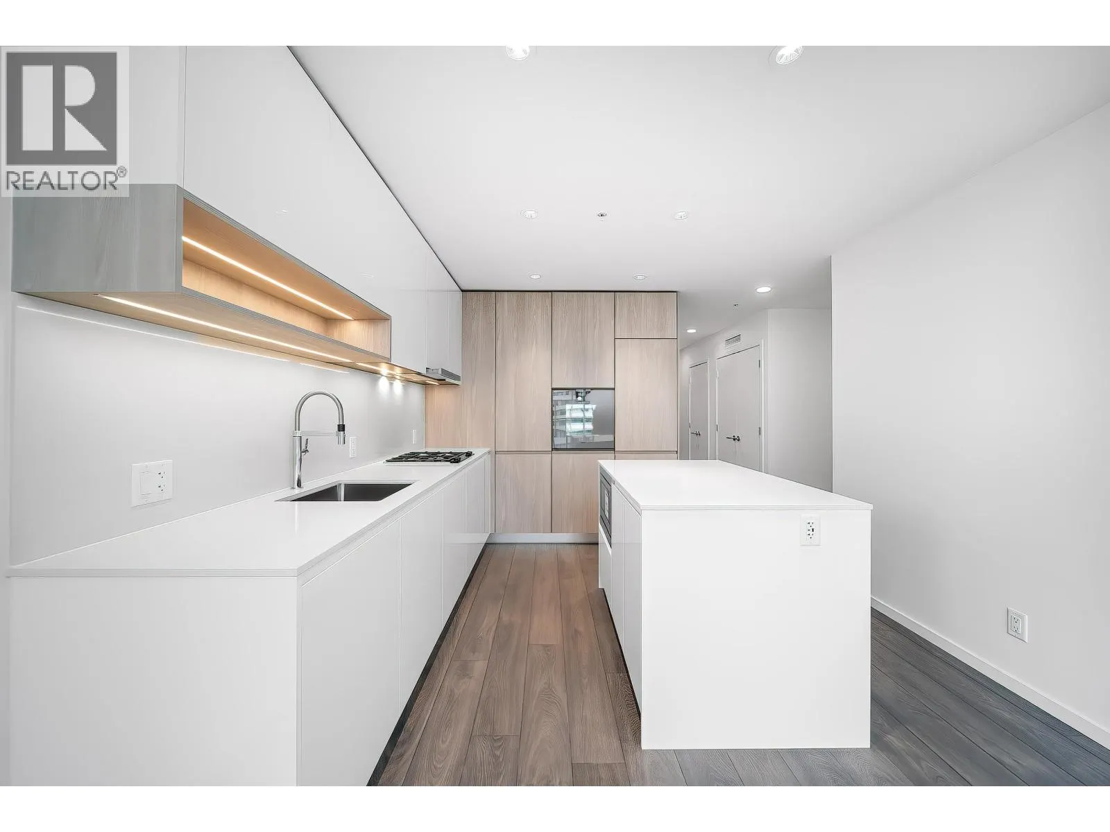 840 6500 MINORU BOULEVARD