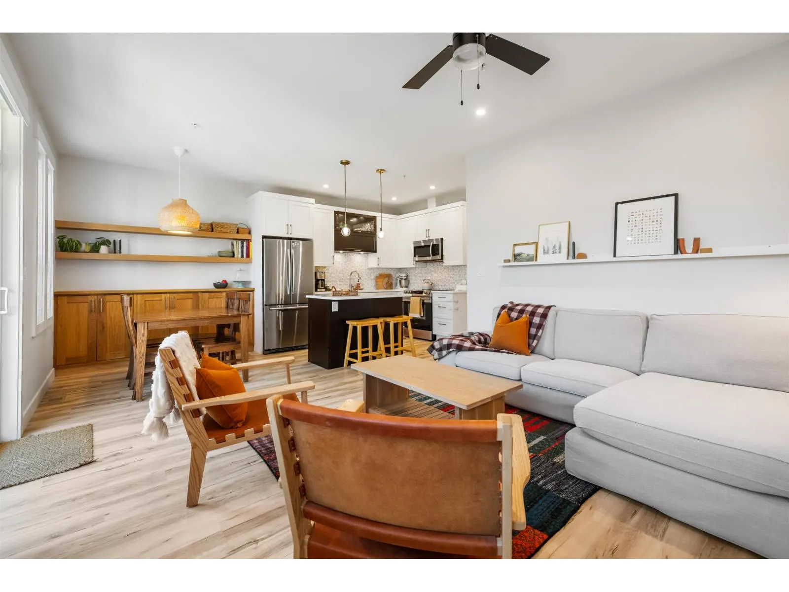 8 7140 MAITLAND AVENUE|Sardis West Vedder