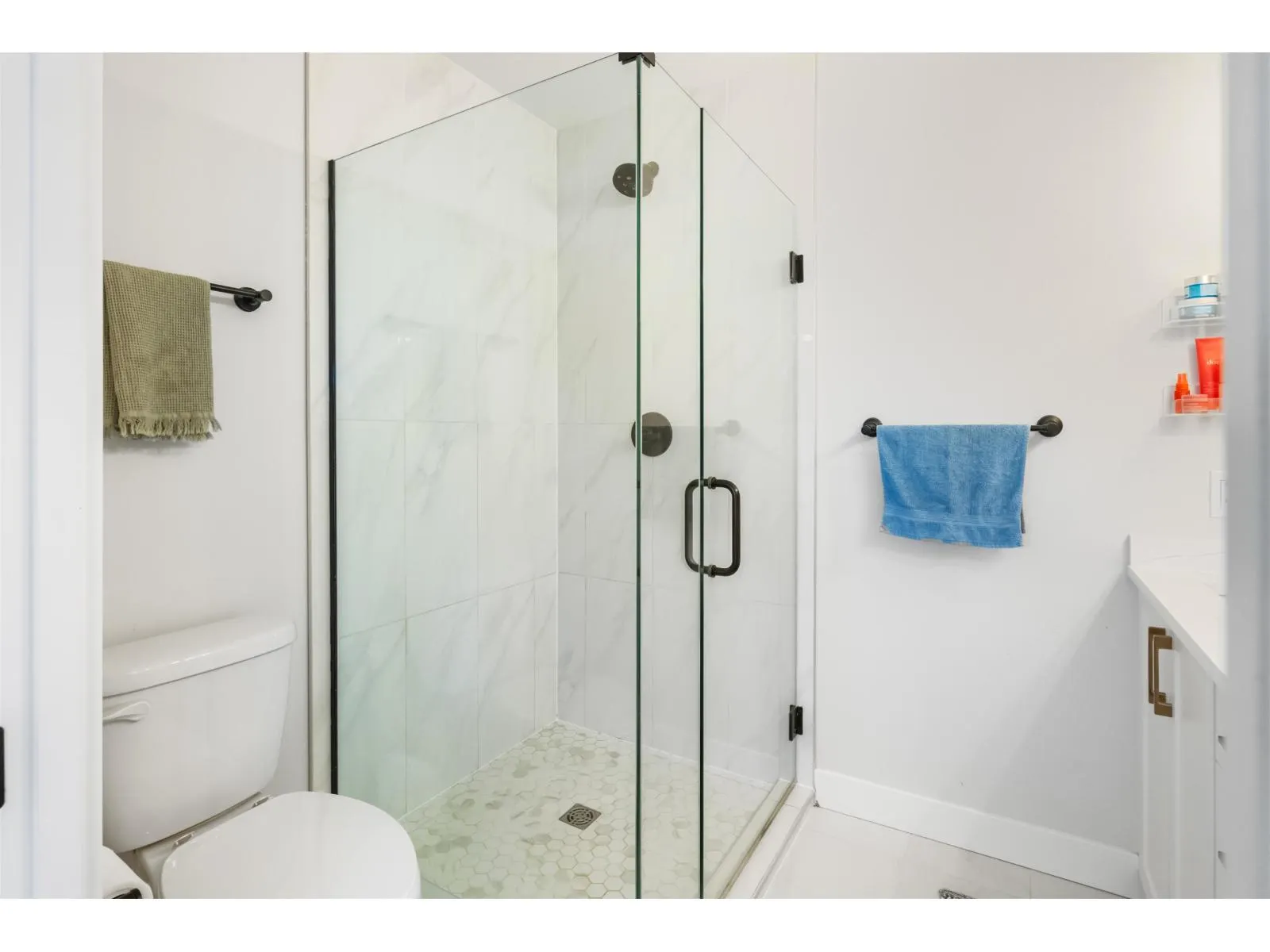 8 7140 MAITLAND AVENUE|Sardis West Vedder