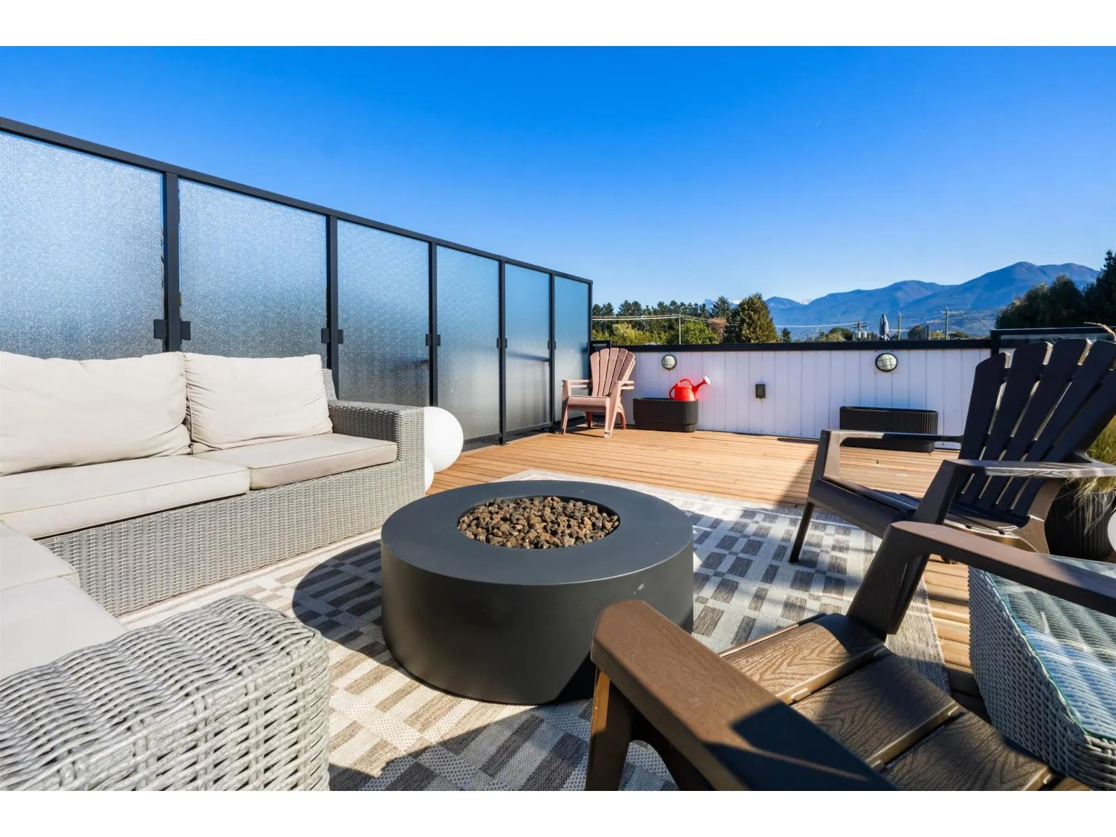 8 7140 MAITLAND AVENUE|Sardis West Vedder