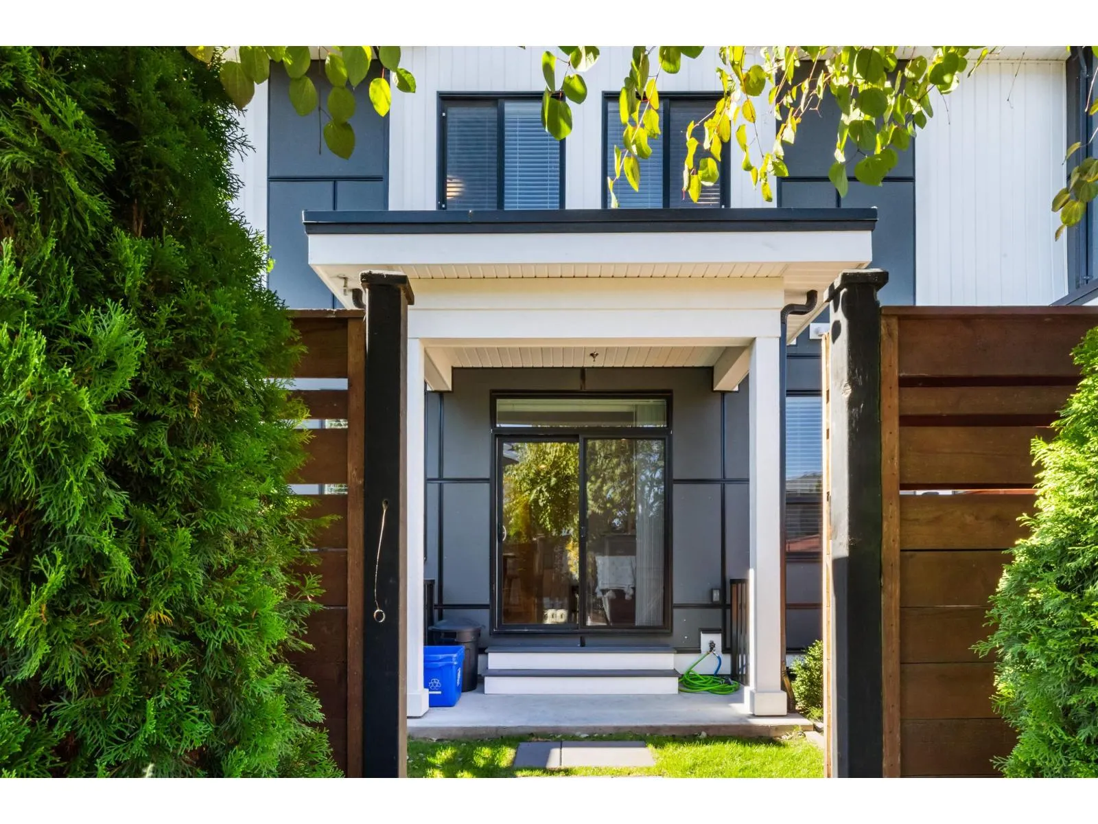 8 7140 MAITLAND AVENUE|Sardis West Vedder