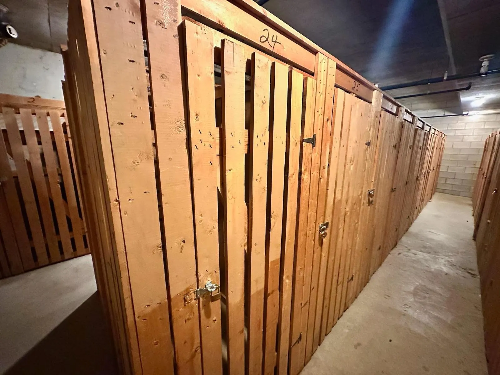 1 1860 SOUTHMERE EAST CRESCENT