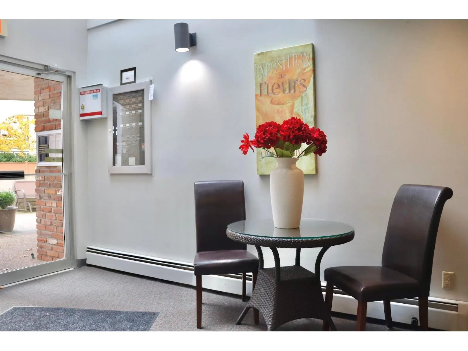 1 1860 SOUTHMERE EAST CRESCENT