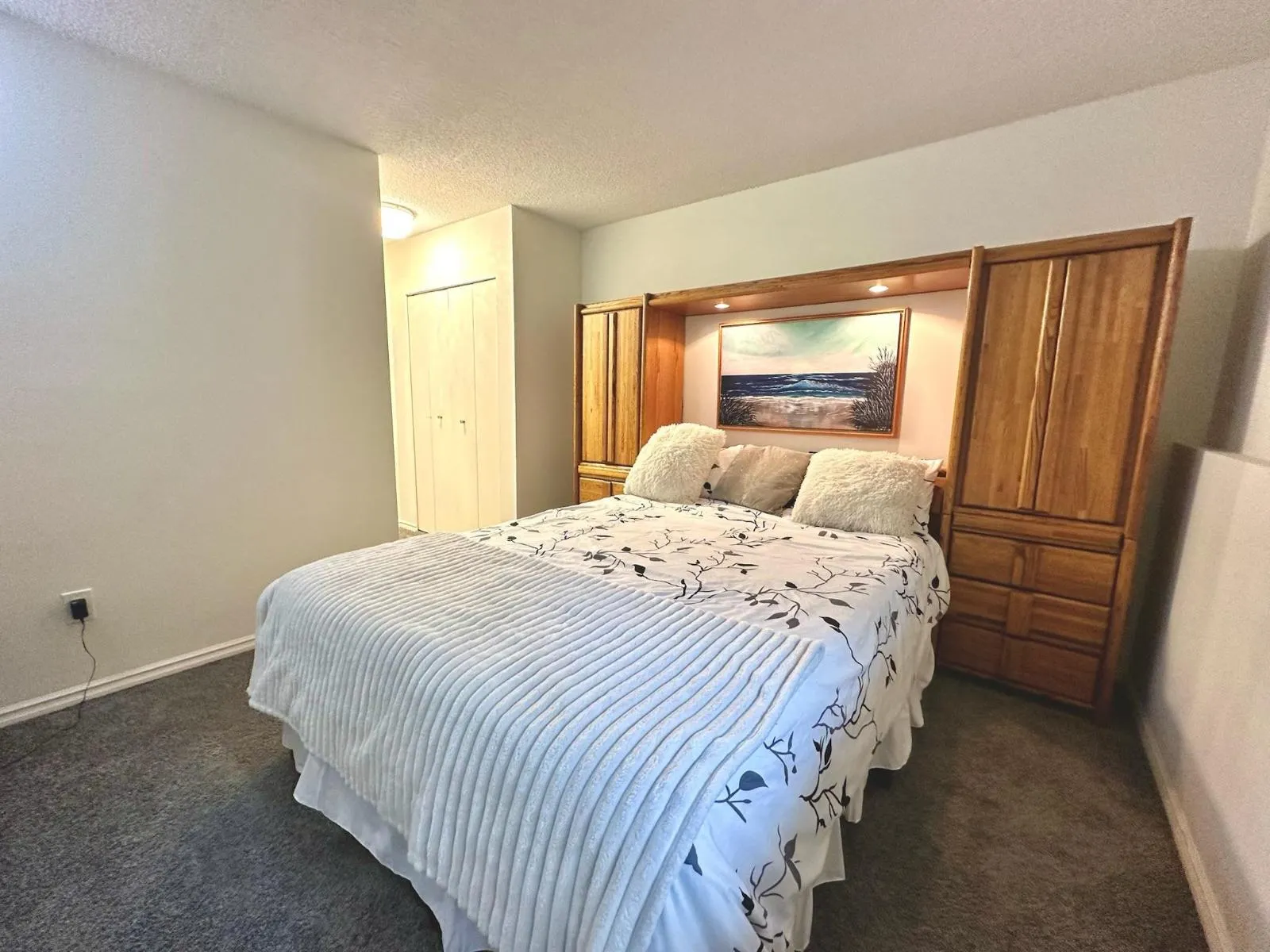 1 1860 SOUTHMERE EAST CRESCENT