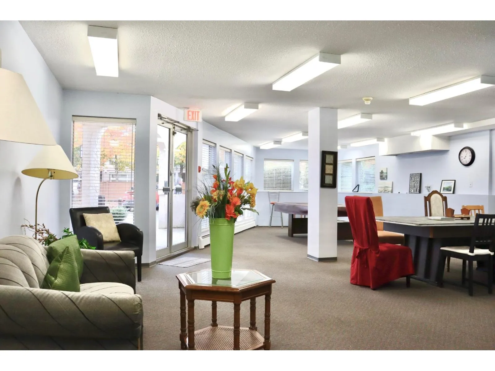 1 1860 SOUTHMERE EAST CRESCENT