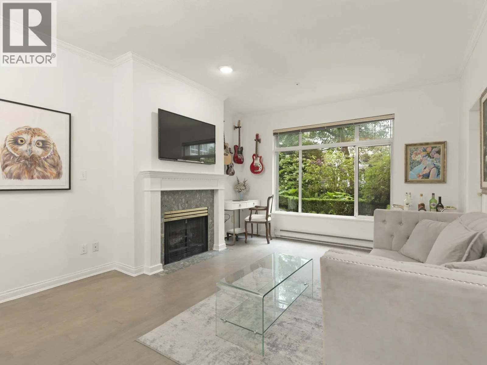 109 5735 HAMPTON PLACE