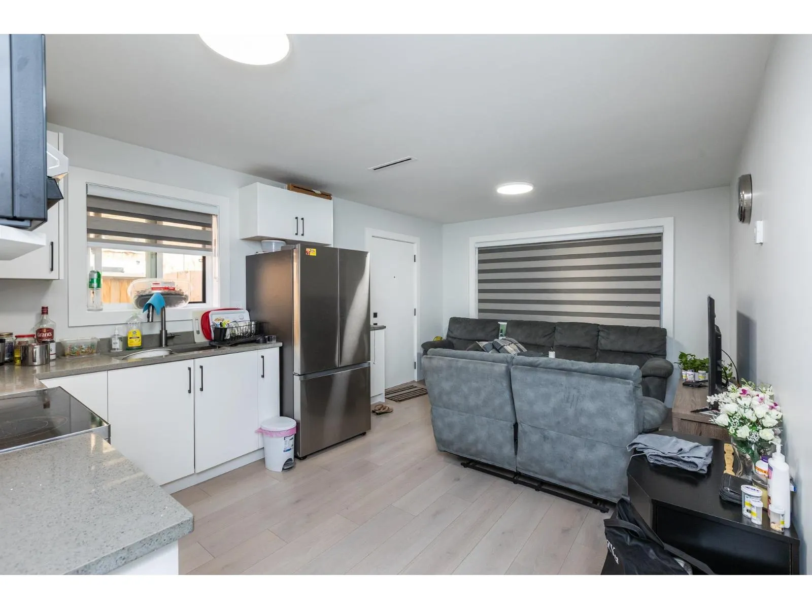 2170 OAKRIDGE CRESCENT