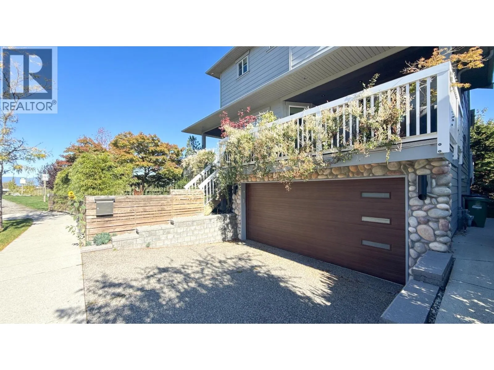 6371 LONDON ROAD