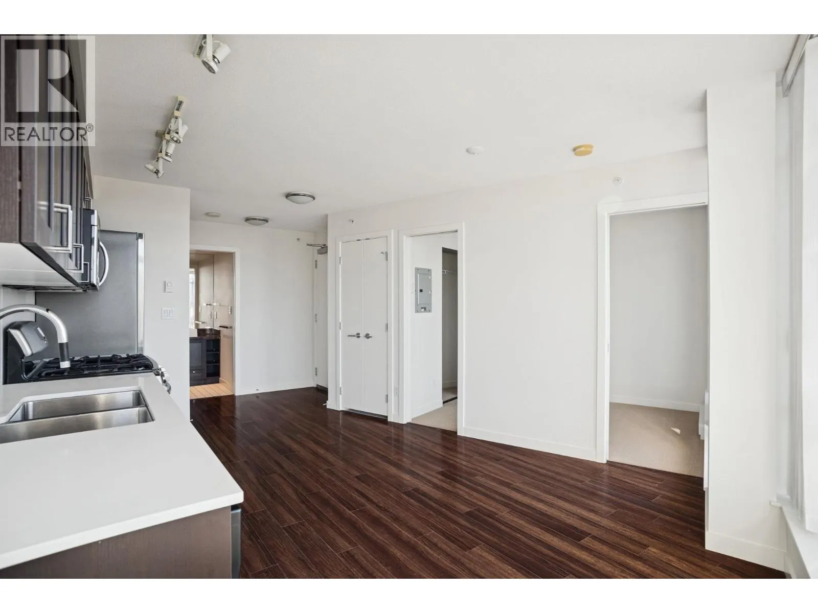 1010 4815 ELDORADO MEWS
