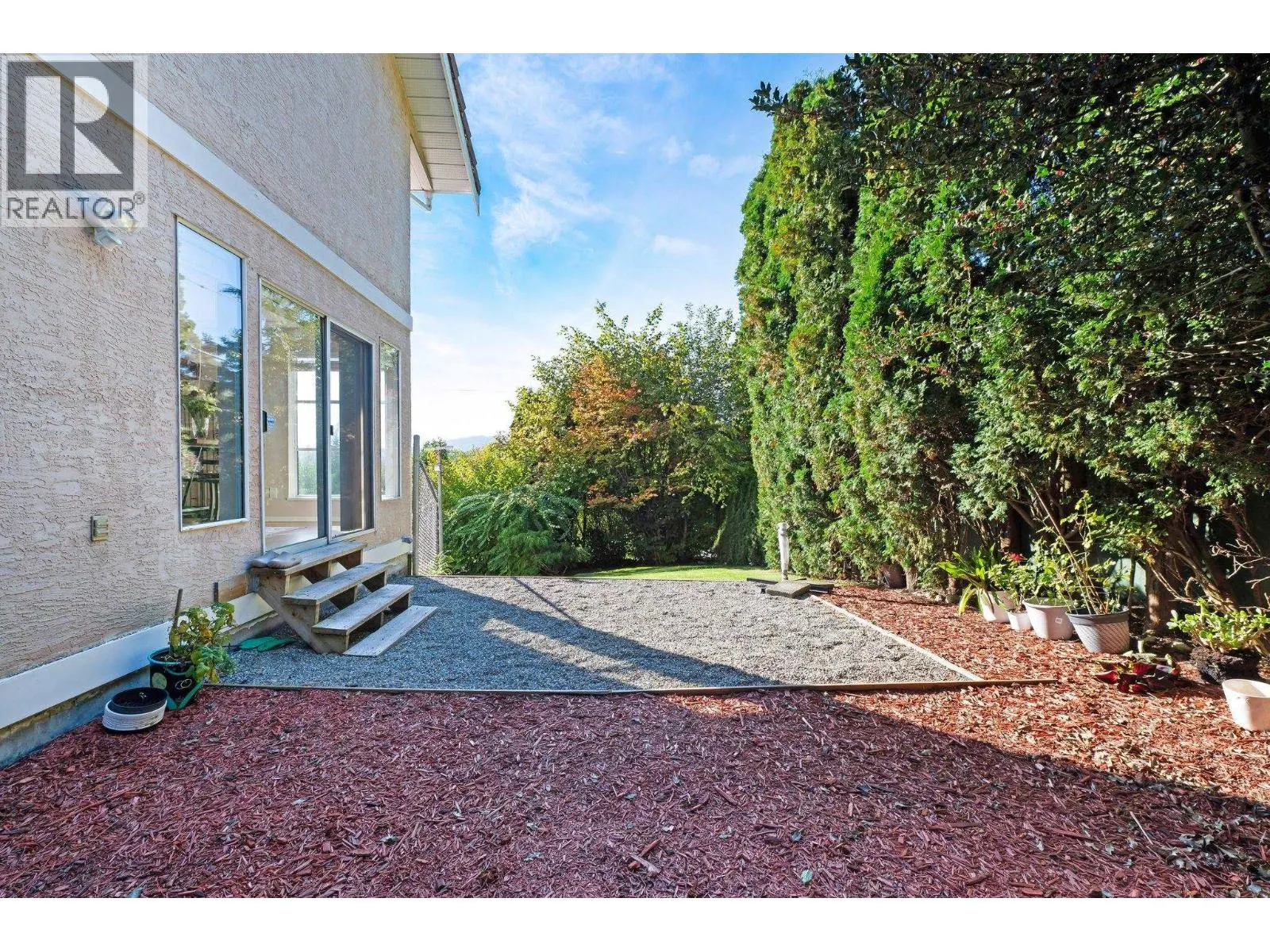 389 METTA STREET