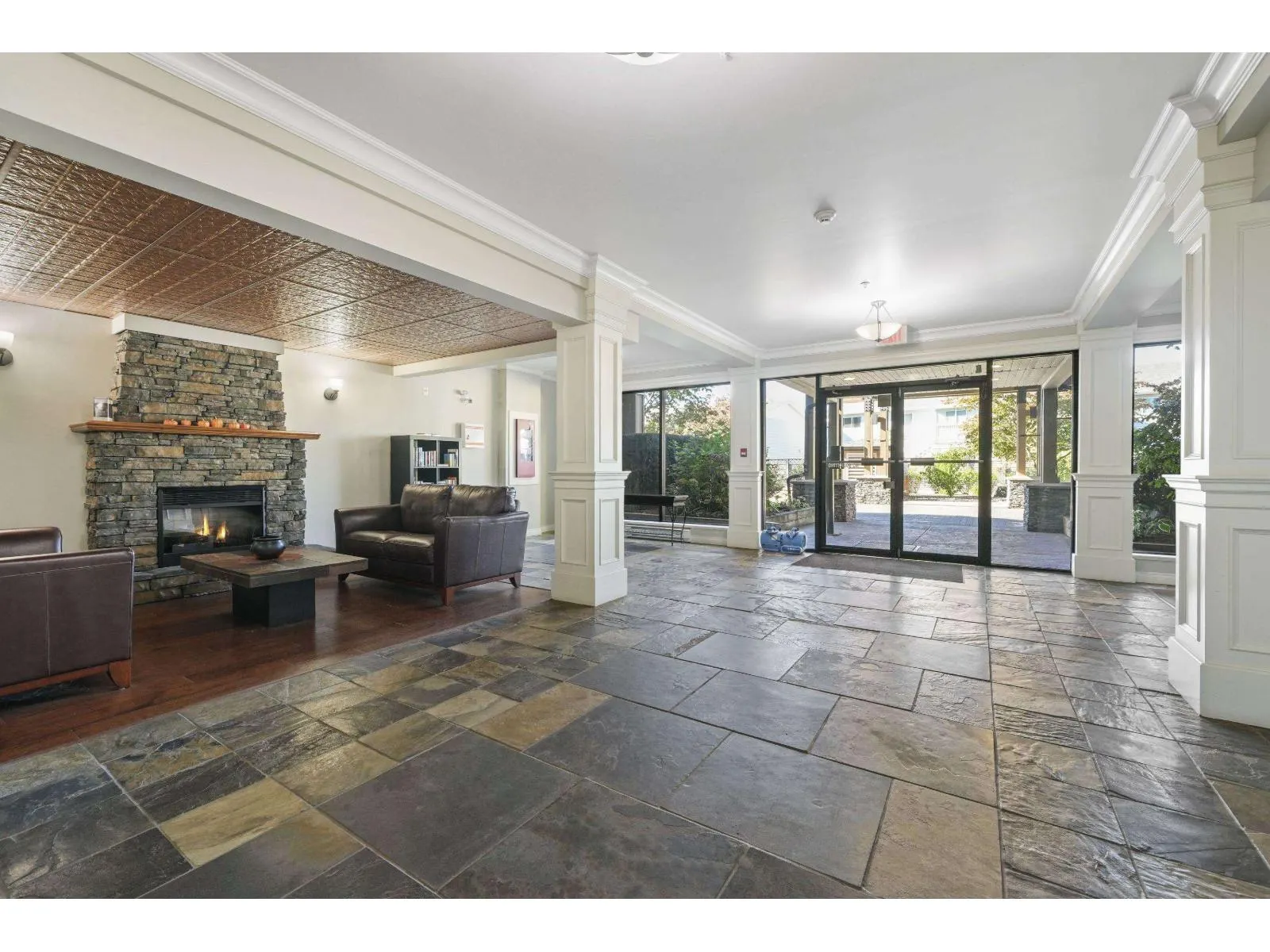 222 32729 GARIBALDI DRIVE