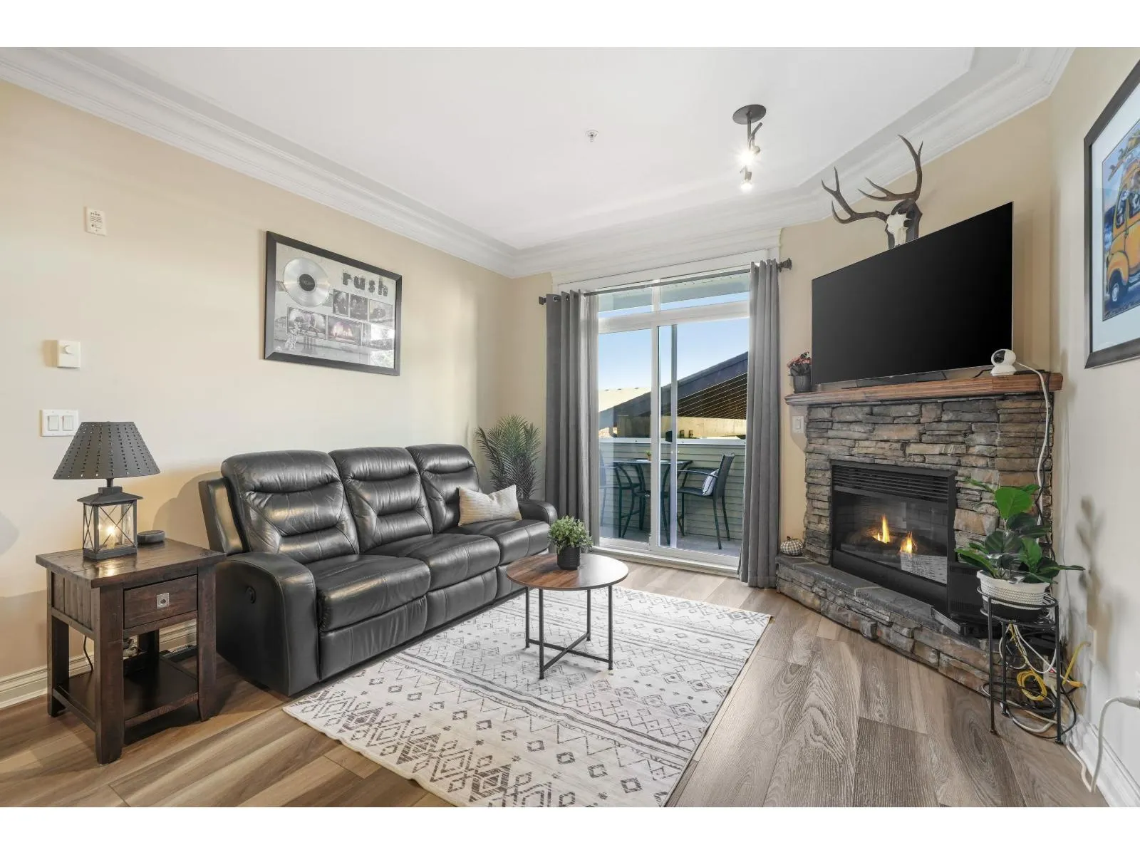 222 32729 GARIBALDI DRIVE