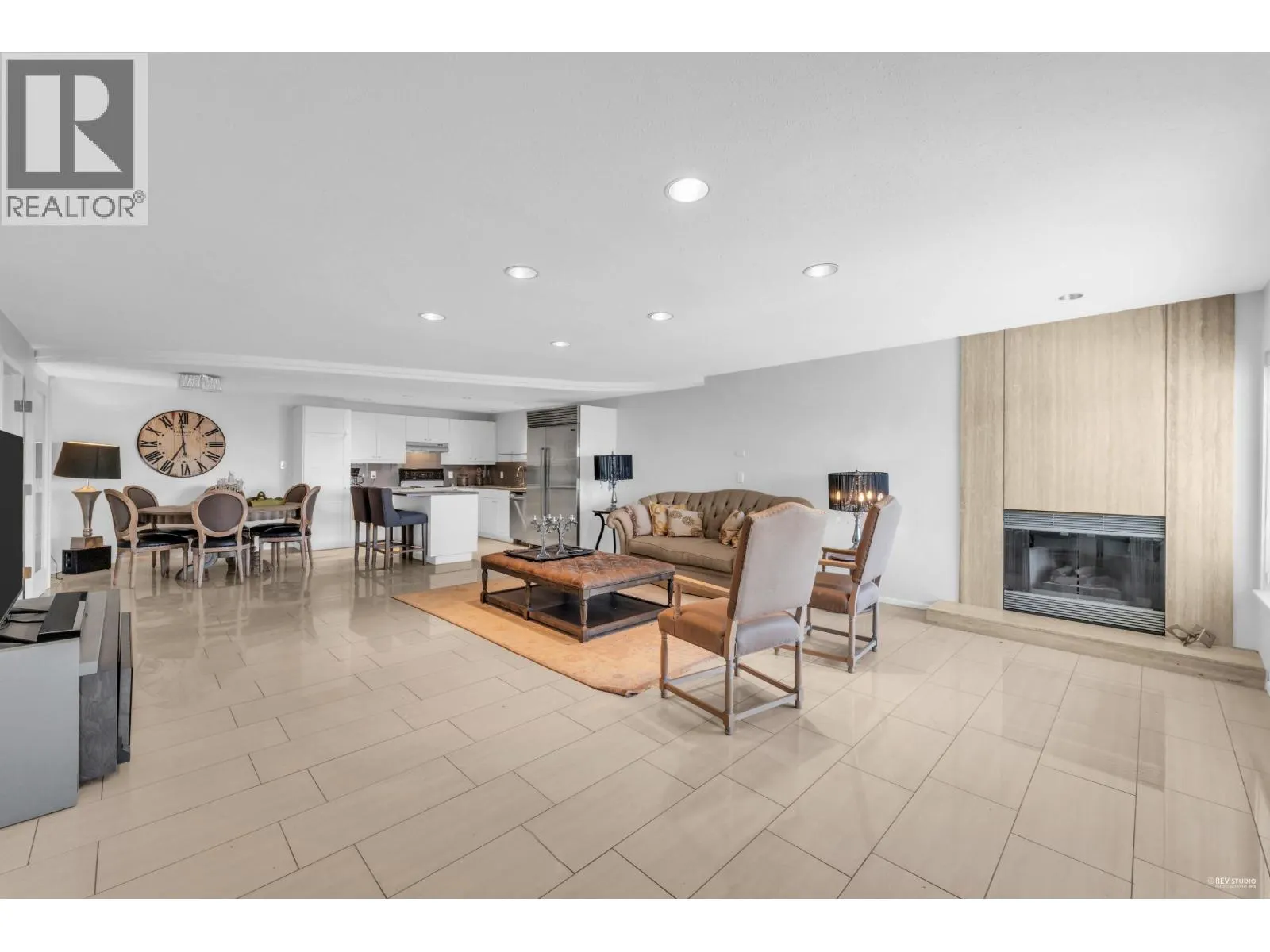 1439 CHIPPENDALE ROAD
