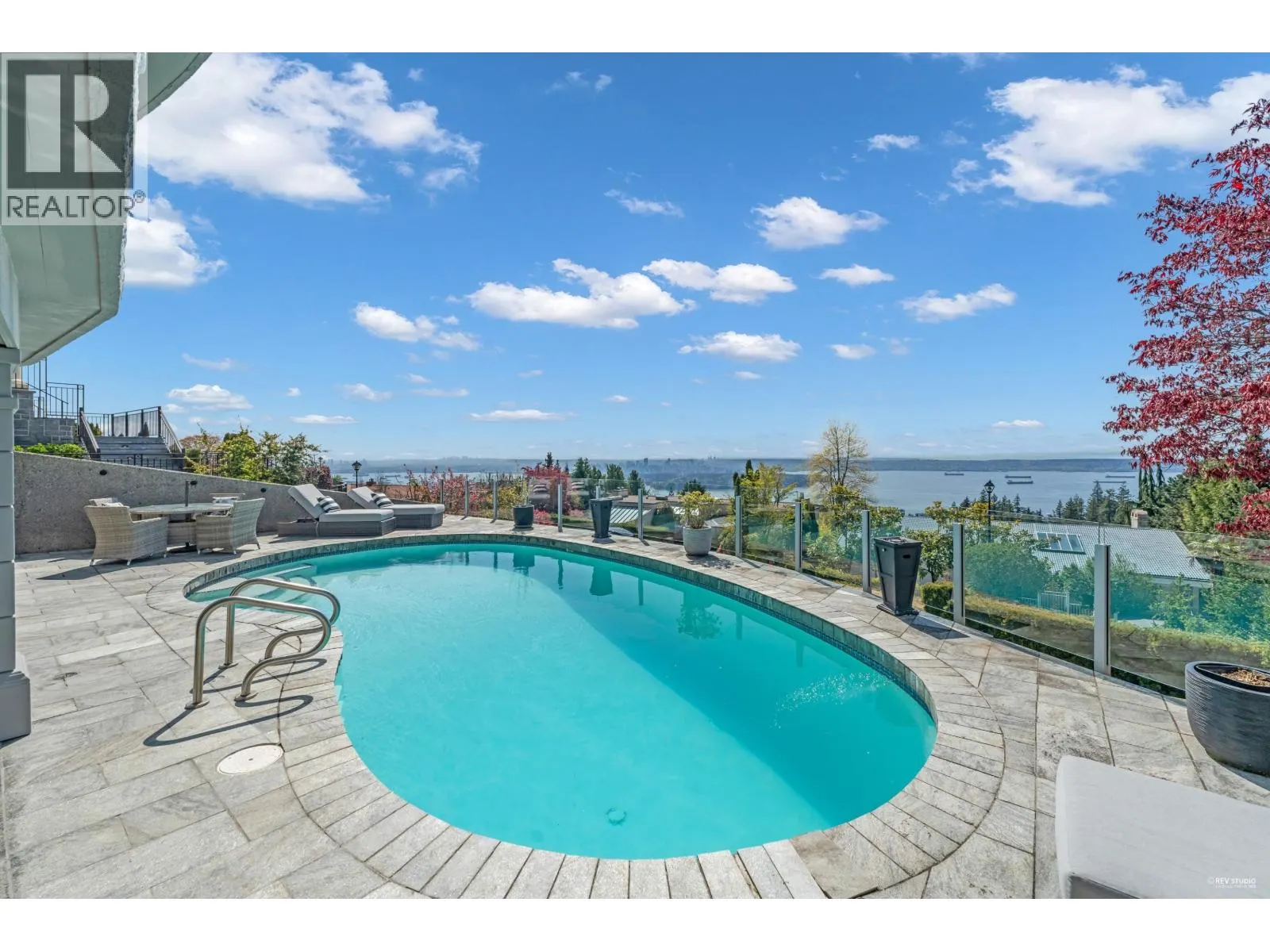 1439 CHIPPENDALE ROAD