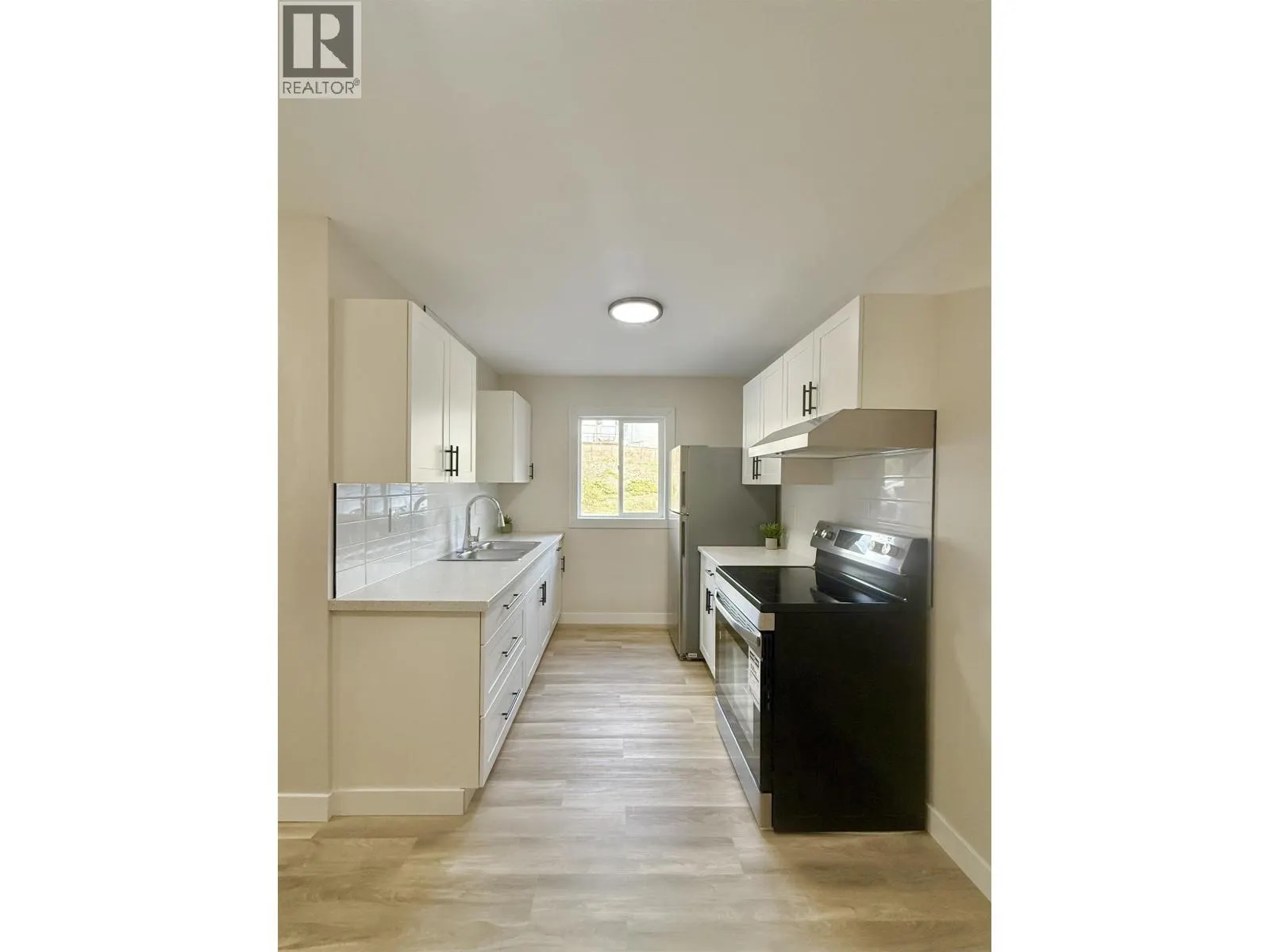 11 605 CARSON DRIVE