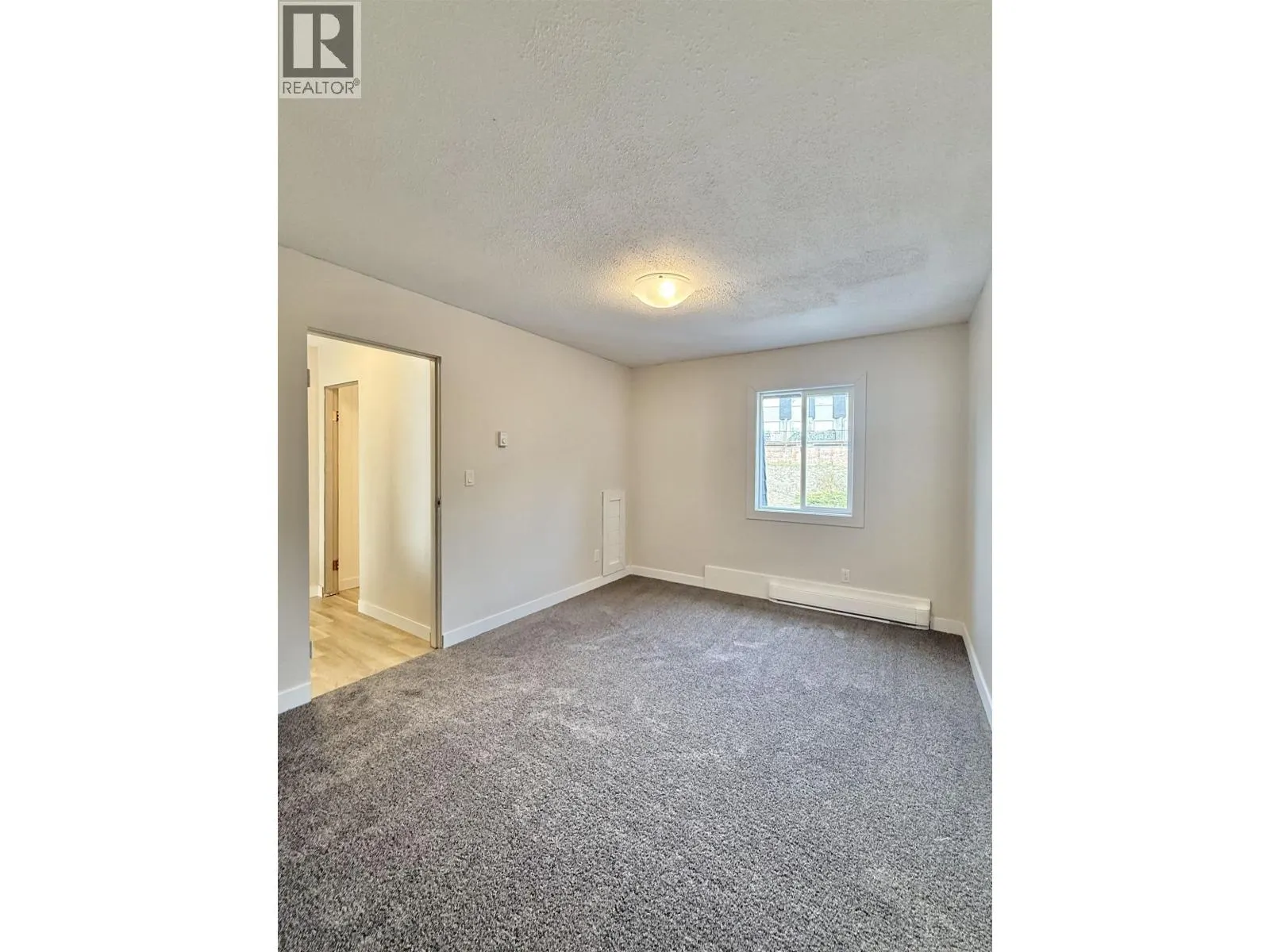11 605 CARSON DRIVE