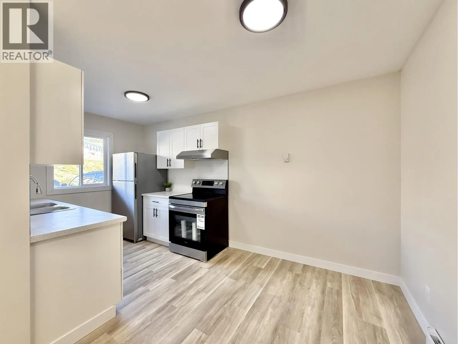 11 605 CARSON DRIVE