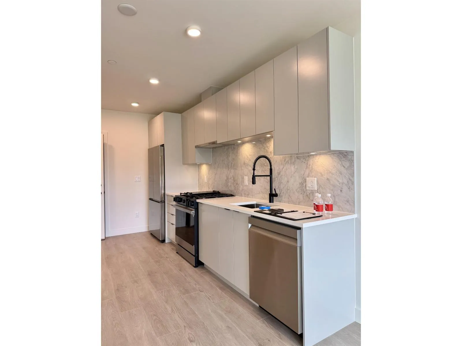 509 13238 105TH AVENUE