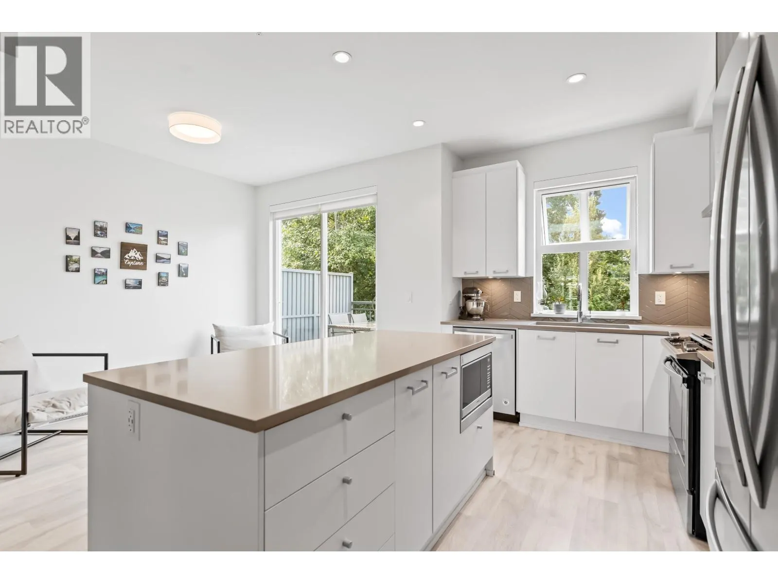 74 24076 112 AVENUE