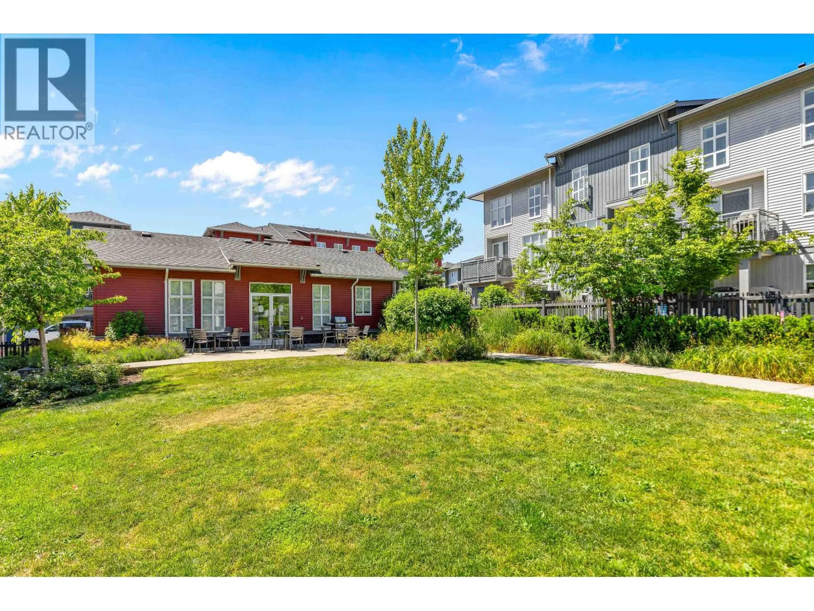 74 24076 112 AVENUE