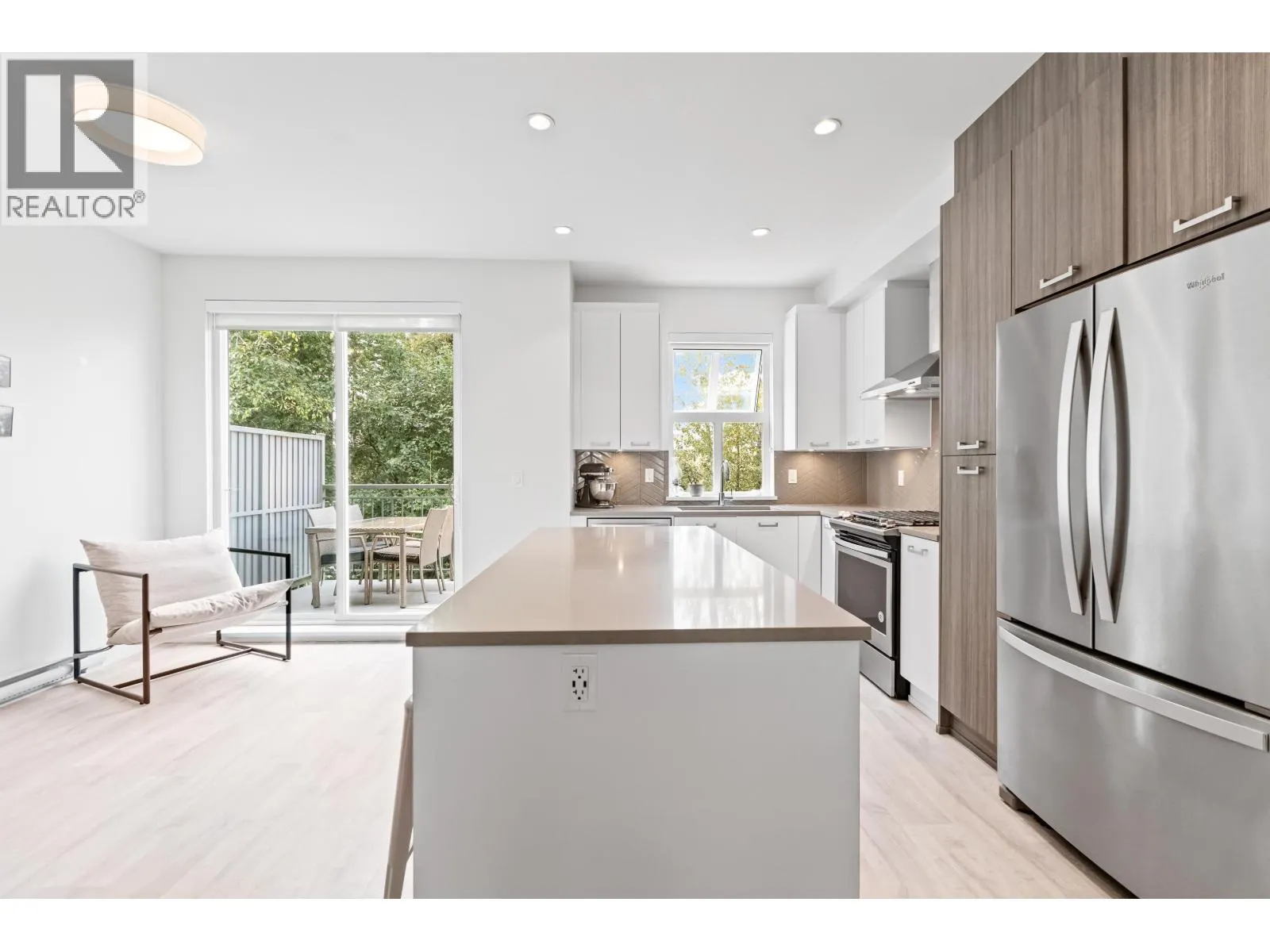 74 24076 112 AVENUE