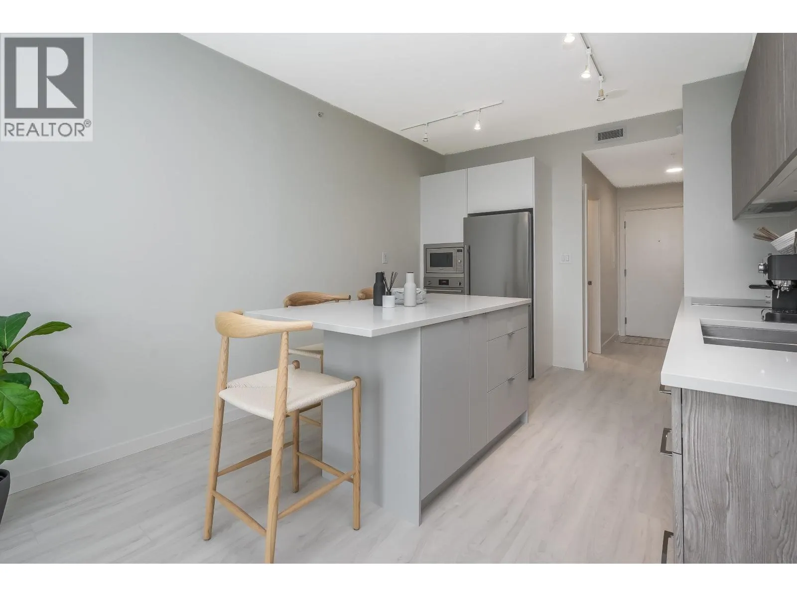 1303 691 NORTH ROAD