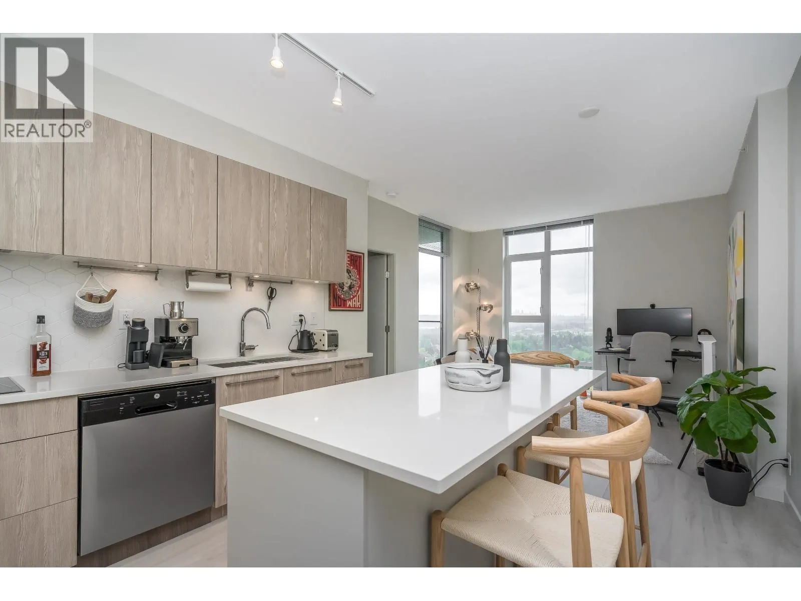 1303 691 NORTH ROAD