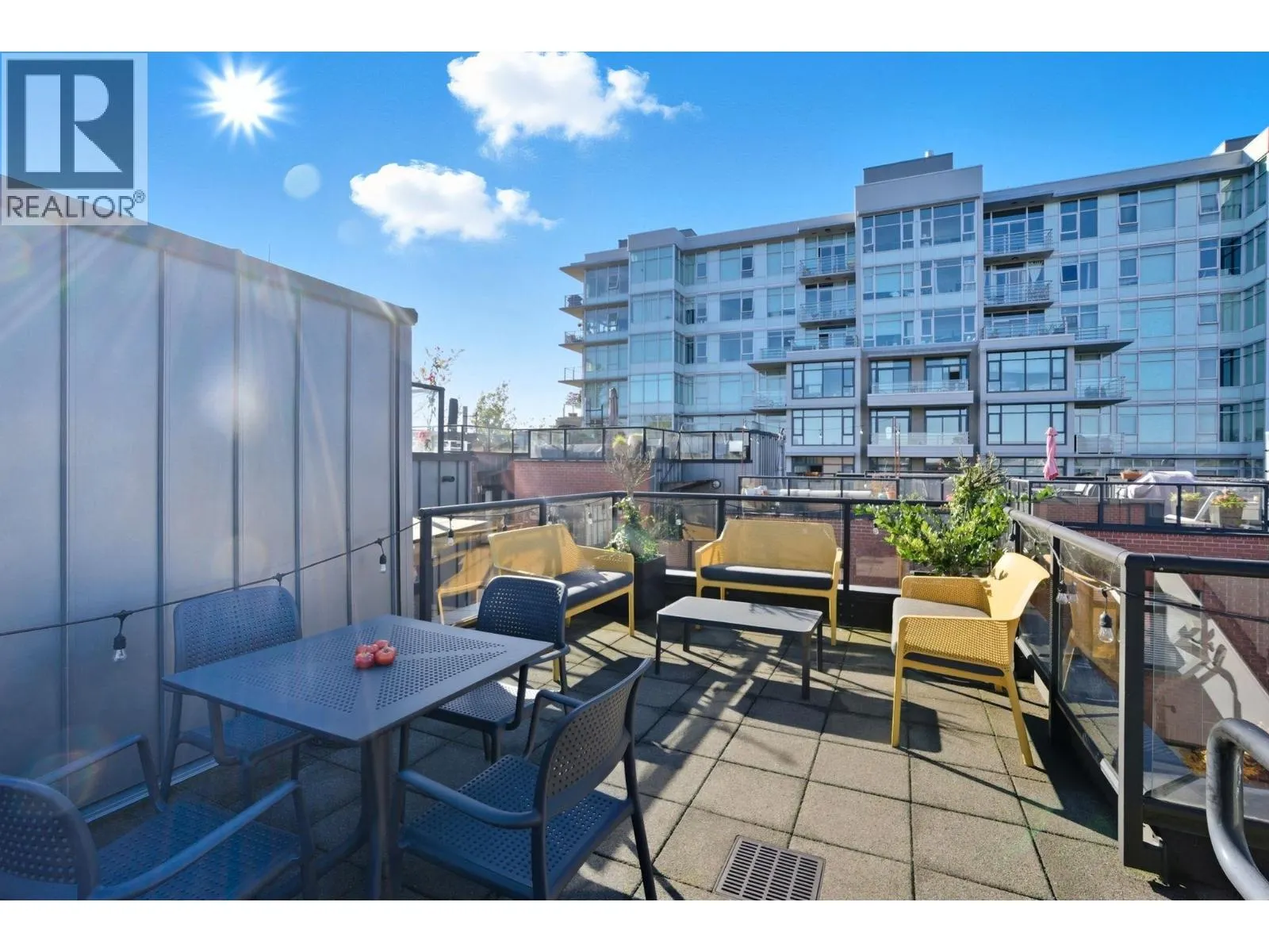2761 GUELPH STREET