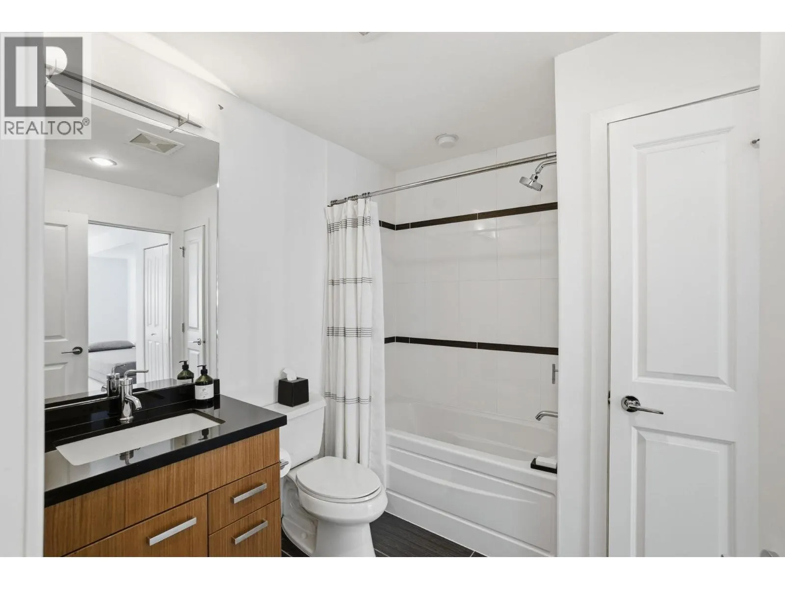 2761 GUELPH STREET