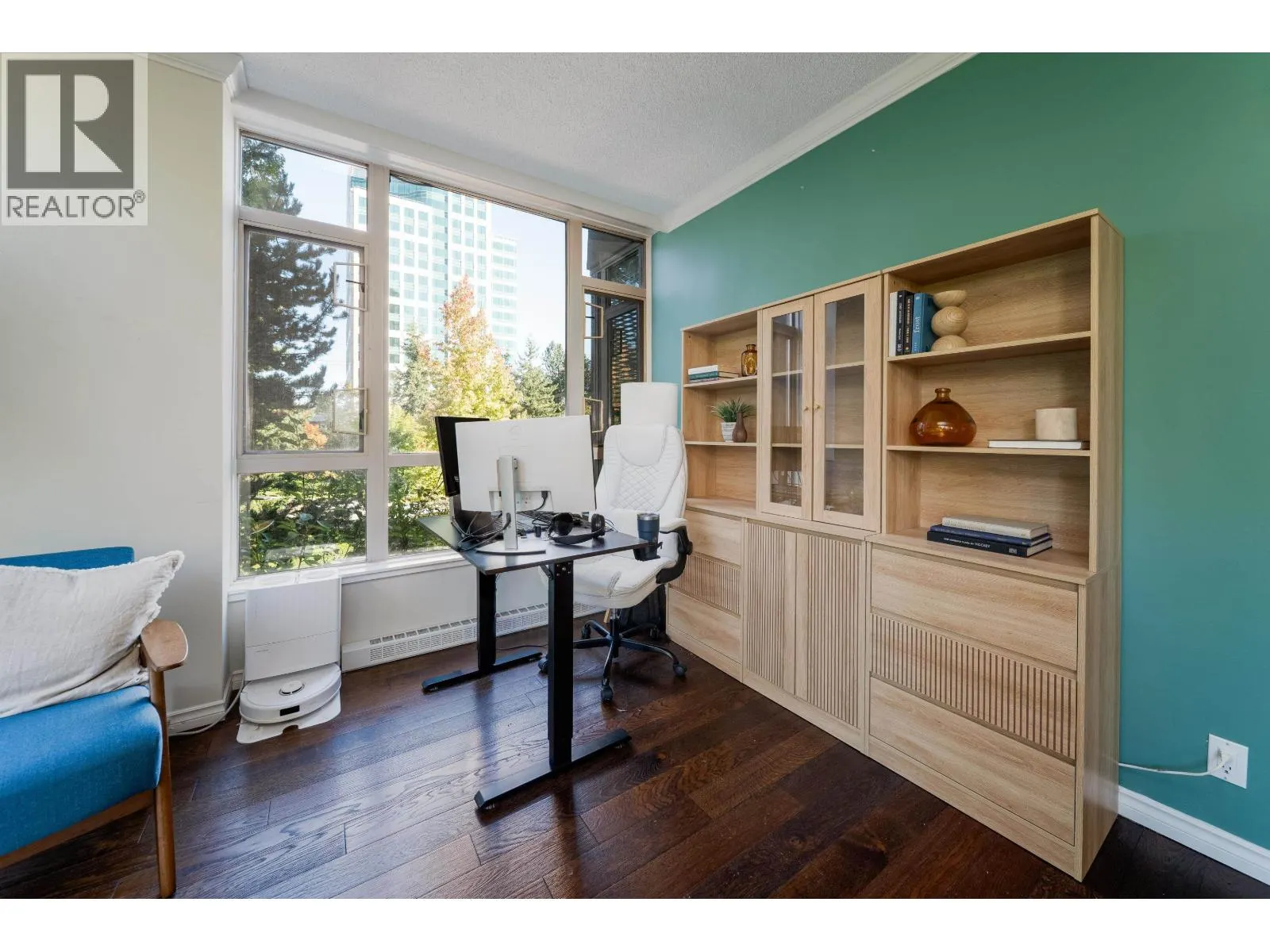 304 6888 STATION HILL DRIVE