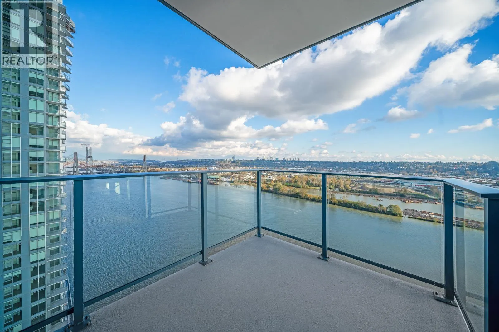 2807 680 QUAYSIDE DRIVE
