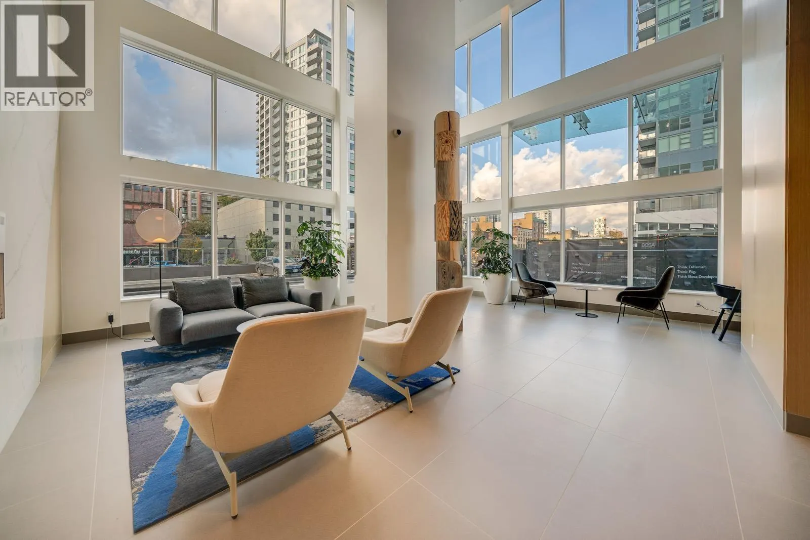 2807 680 QUAYSIDE DRIVE