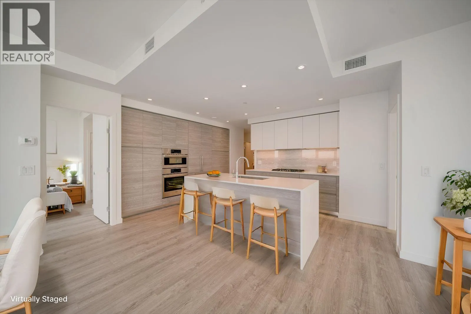 2807 680 QUAYSIDE DRIVE