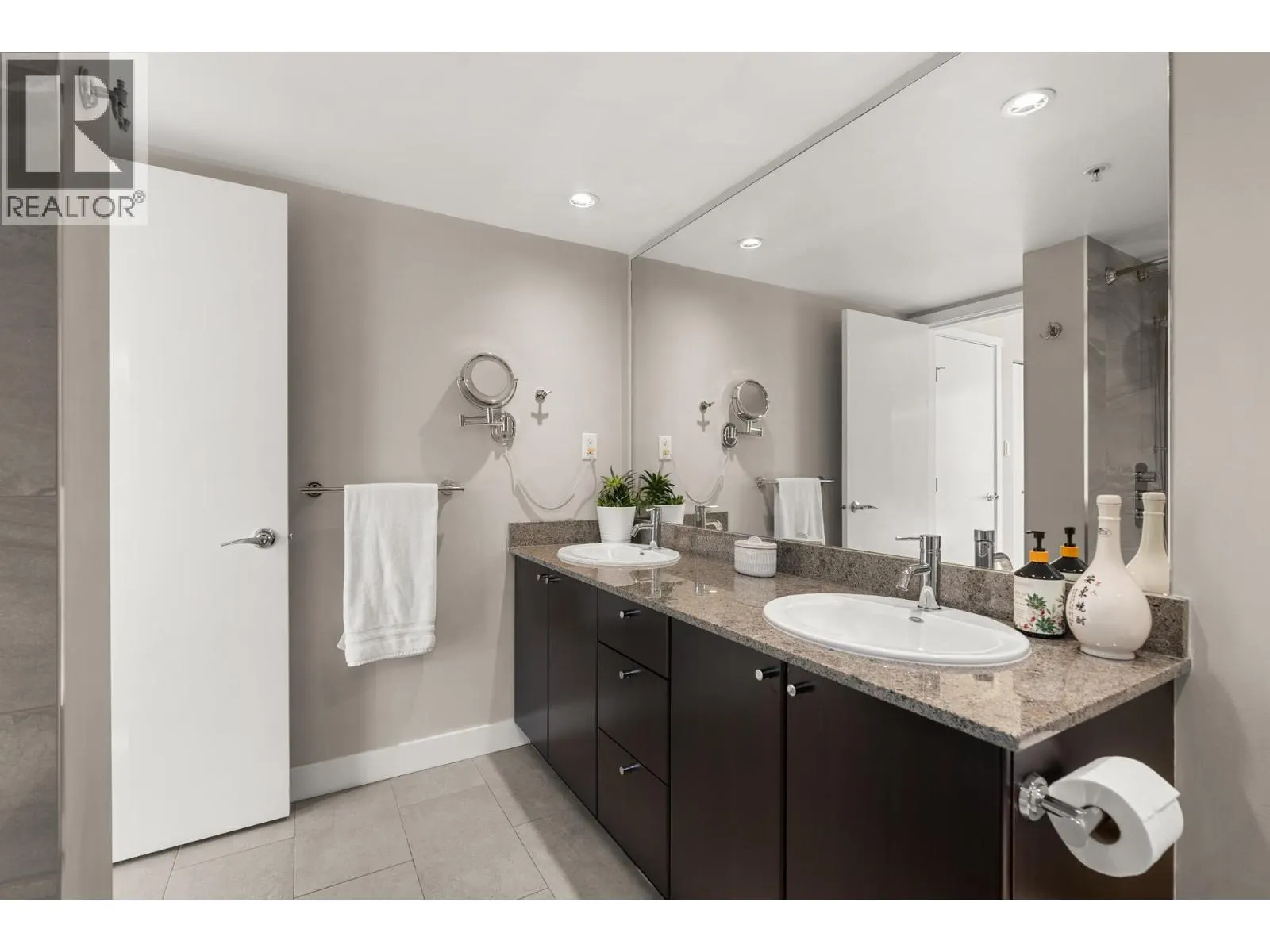 313 701 KLAHANIE DRIVE
