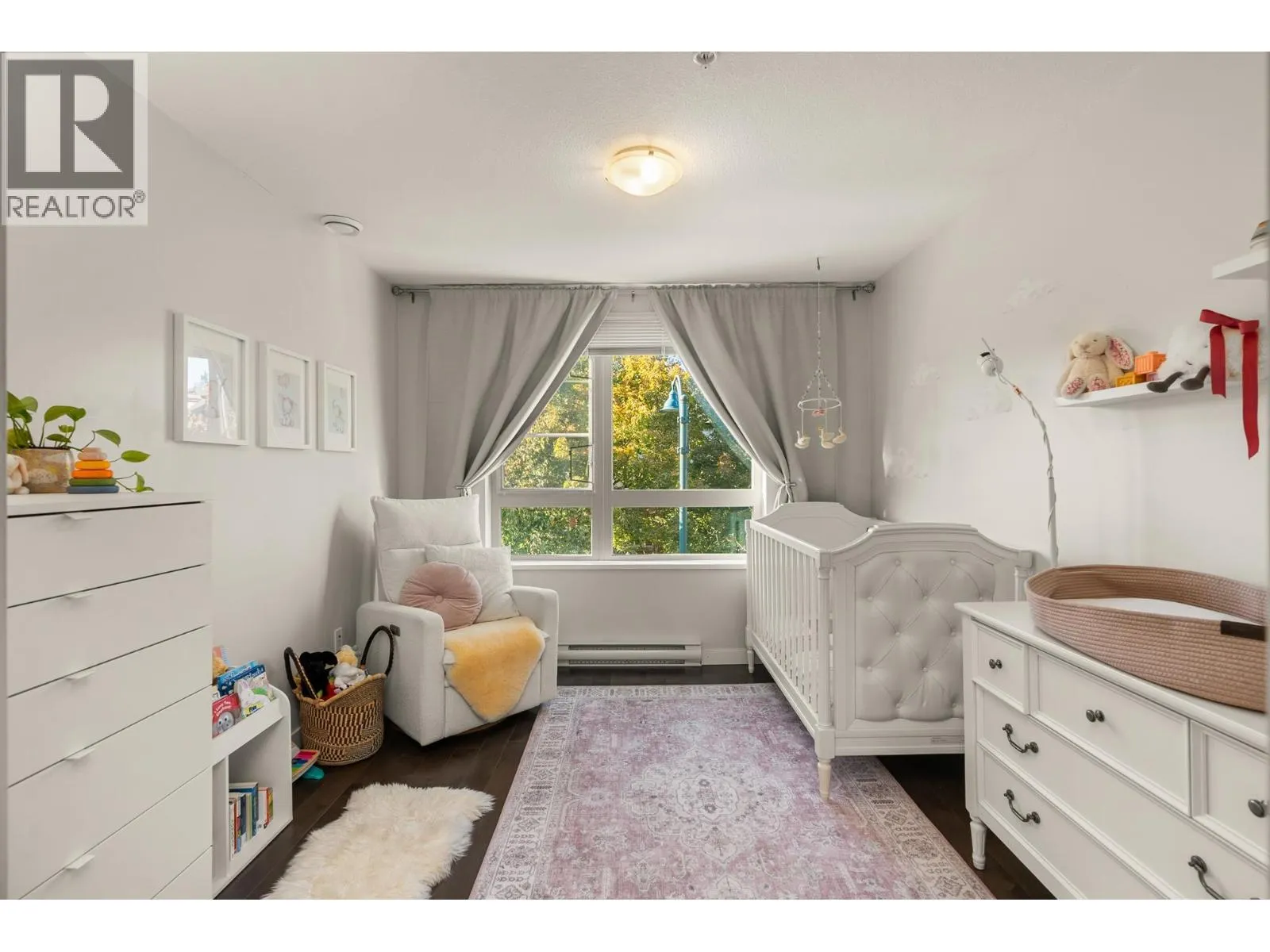 313 701 KLAHANIE DRIVE