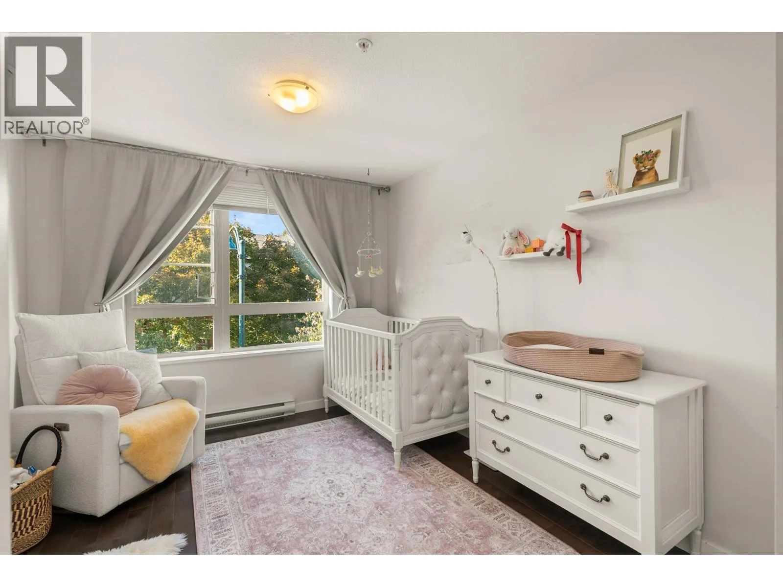313 701 KLAHANIE DRIVE