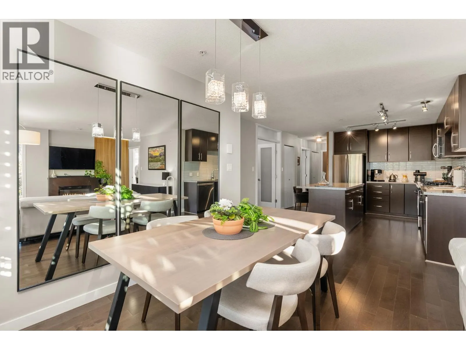 313 701 KLAHANIE DRIVE