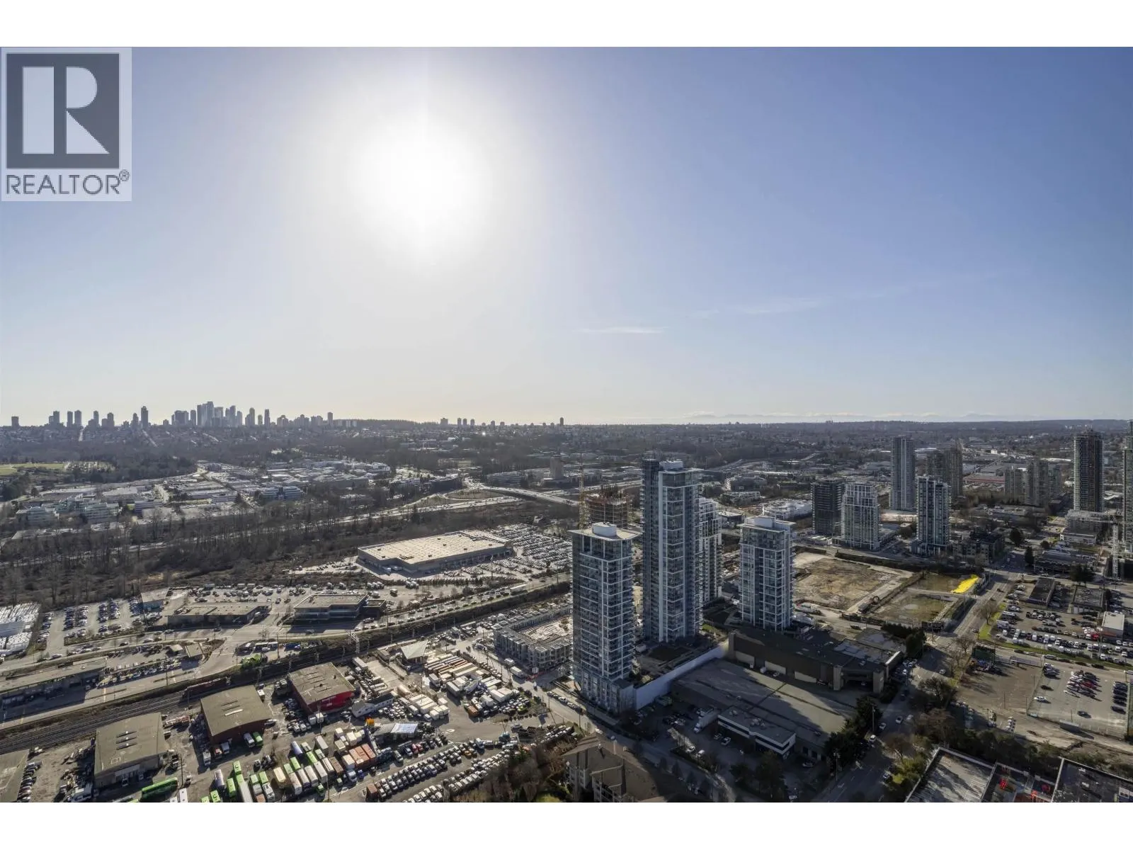 4502 4730 LOUGHEED HIGHWAY
