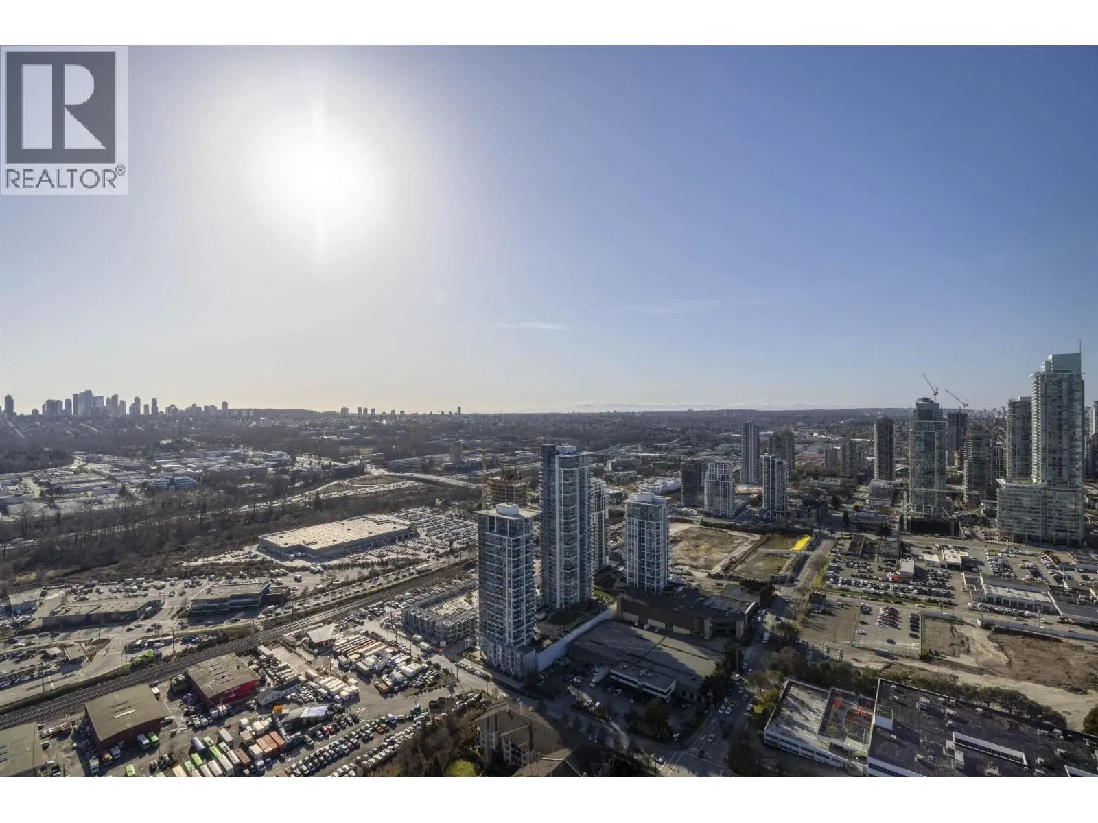4502 4730 LOUGHEED HIGHWAY